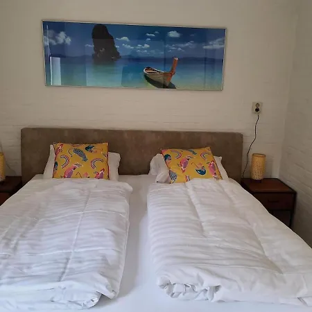 Happy House -Lovely Holiday Home Near The Beach