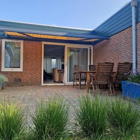 Сasa de vacaciones Happy House -Lovely Holiday Home Near The Beach